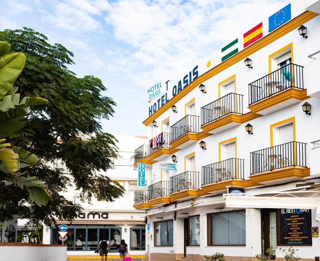 Hotel Oasis Кониль-де-ла-Фронтера Экстерьер фото